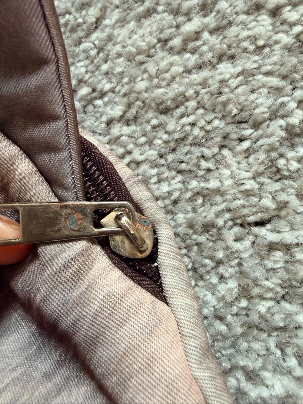Miu Miu Brown Cat Face Shoulder Bag with Blue Eyes - Picture 3 of 6